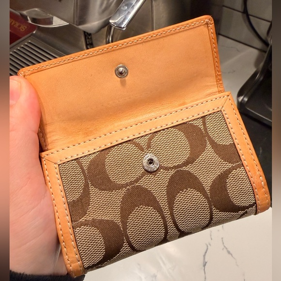 Coach Vintage Trifold Wallet Signature Canvas Vachetta Leather - Picture 7 of 9